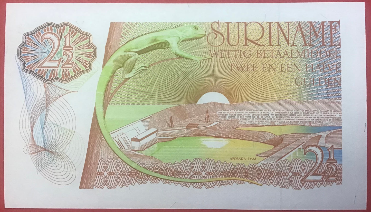 Suriname - 2,5 Gulden 1.11.1985 P#119a Kvalitet 0
