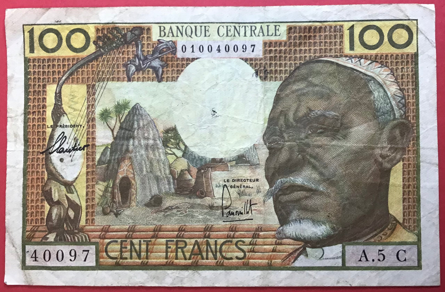 Equatorial African States - 100 Francs (1963) P#3c Kvalitet 1-/1 *Lille hul i midten*
