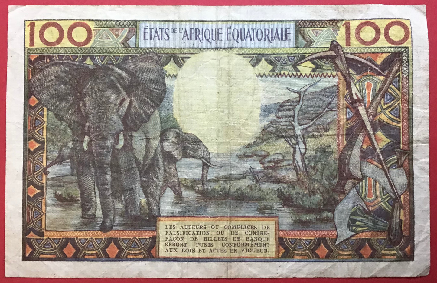 Equatorial African States - 100 Francs (1963) P#3c Kvalitet 1-/1 *Lille hul i midten*
