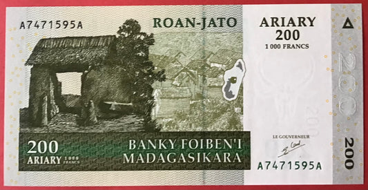 Madagascar - 200 Ariary 2004 P#87a Kvalitet 0