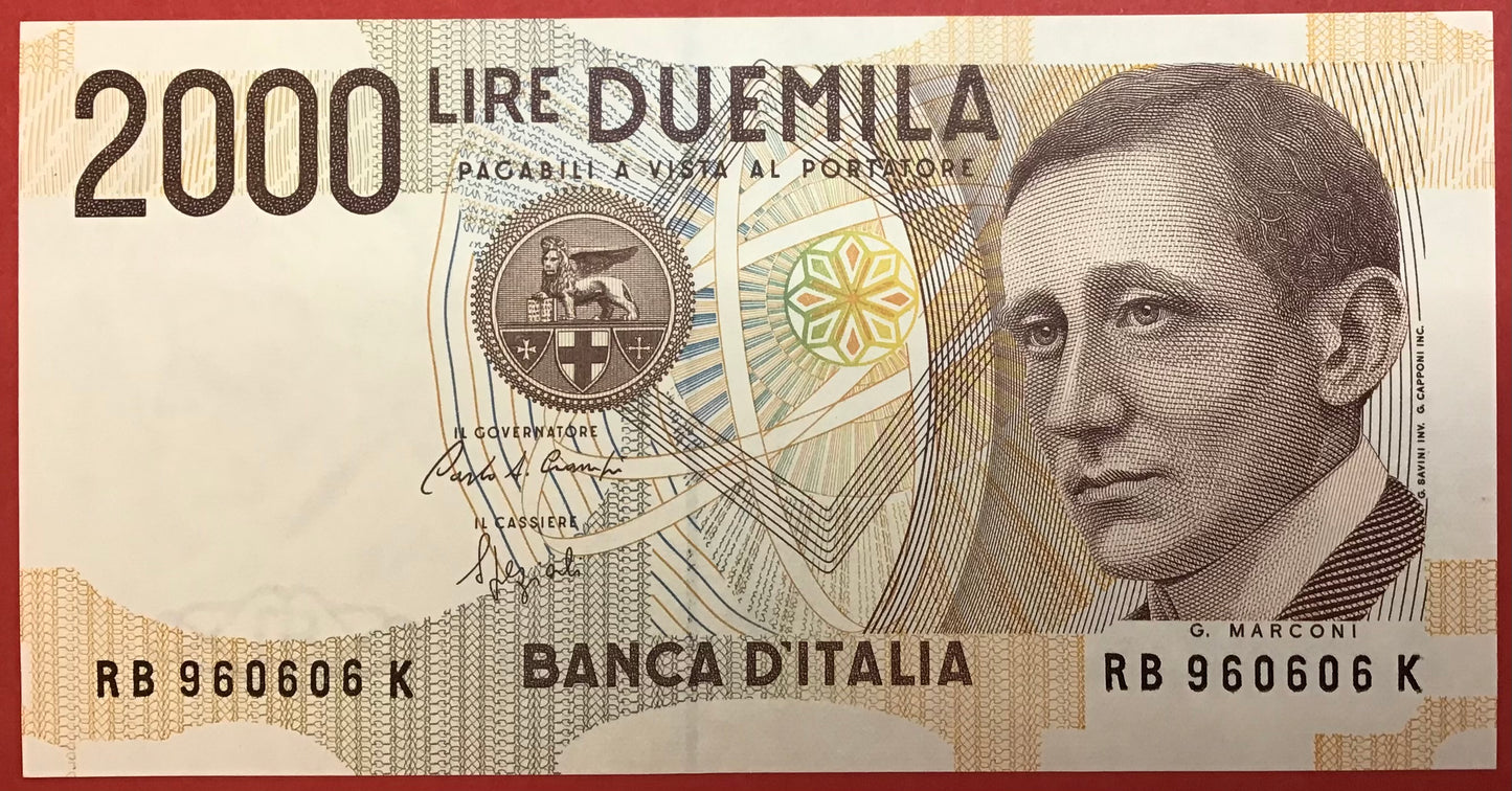 Italy - 2000 Lire 3.10.1990 P#115 Kvalitet 0