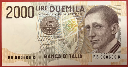 Italy - 2000 Lire 3.10.1990 P#115 Kvalitet 0